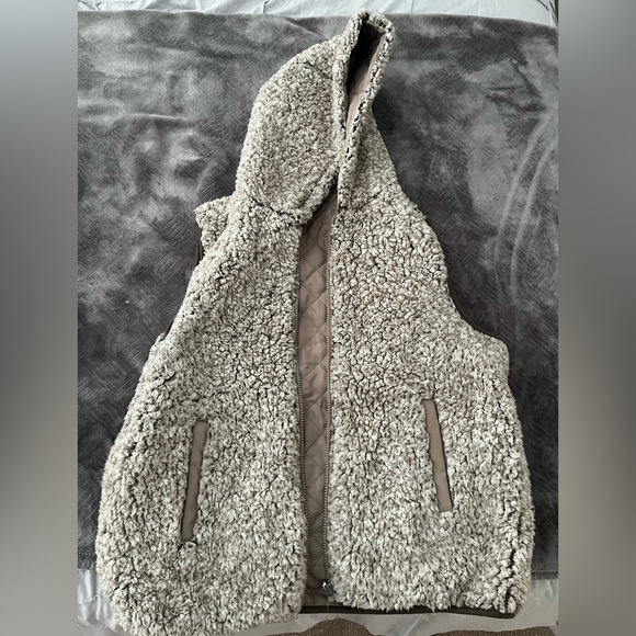 Reversible Vest - Picture 4 of 5